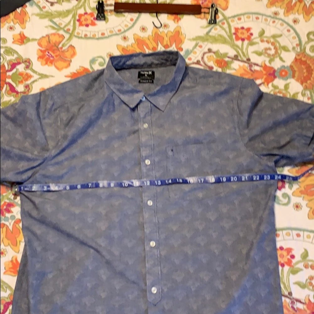 Hurley XL short sleeve light weight shirt